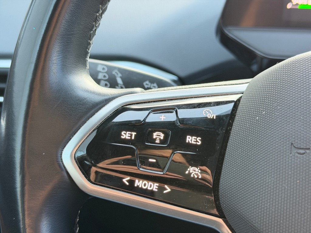 VOLKSWAGEN ID.4 SUV 5-drs