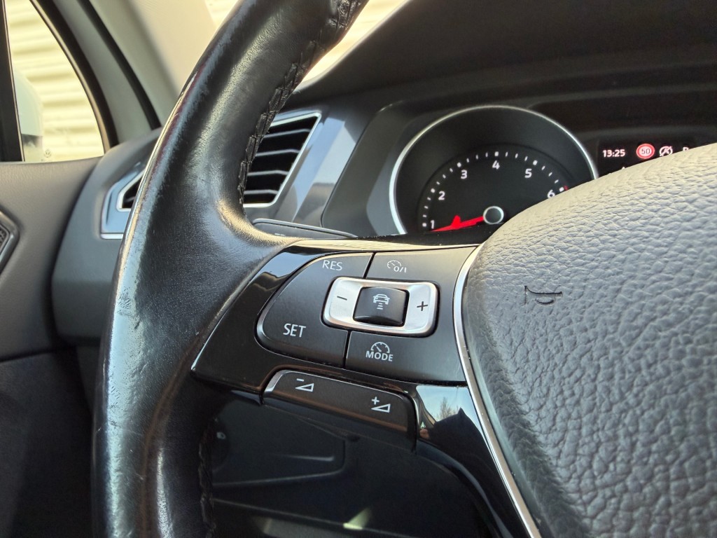 VOLKSWAGEN TIGUAN SUV 5-drs