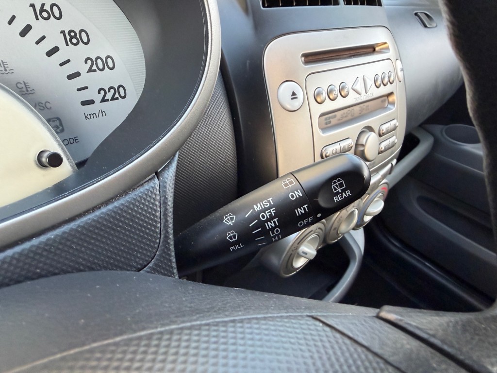 SUBARU JUSTY Hatchback 5 drs