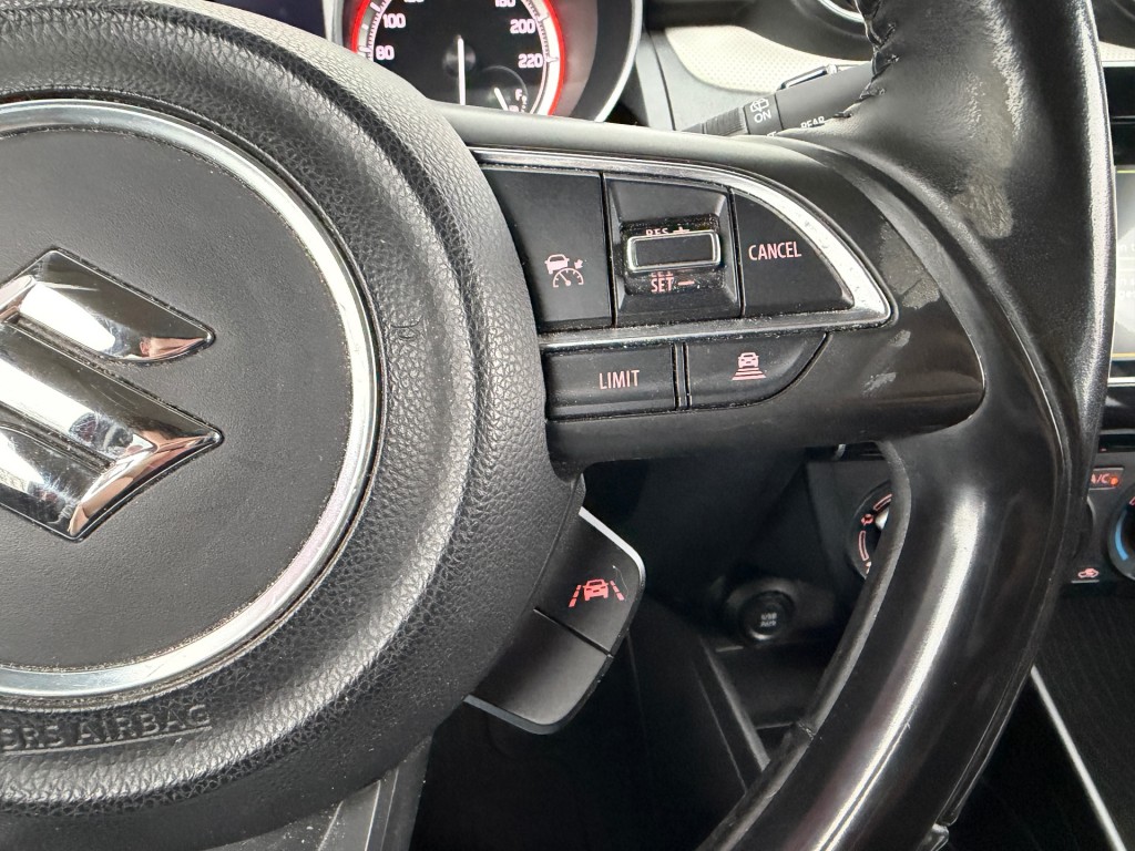 SUZUKI SWIFT Hatchback 5 drs