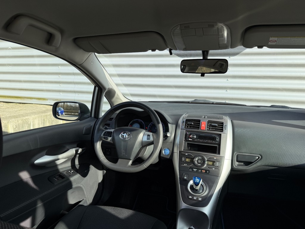 TOYOTA AURIS Hatchback 5 drs