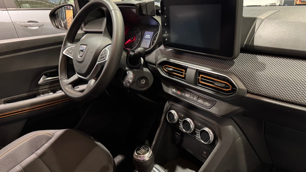 DACIA SANDERO Hatchback 5 drs