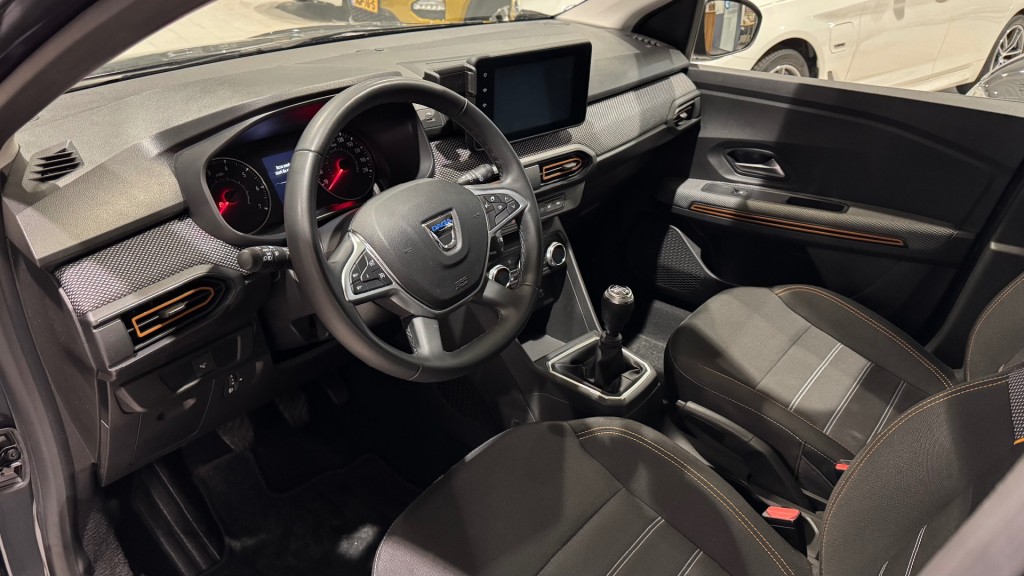 DACIA SANDERO Hatchback 5 drs