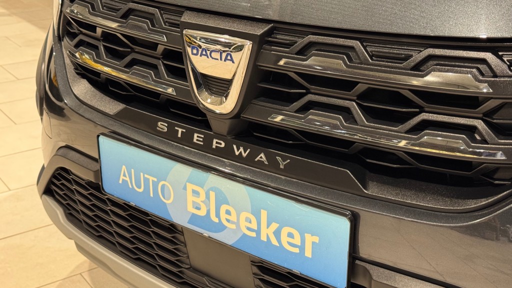 DACIA SANDERO Hatchback 5 drs