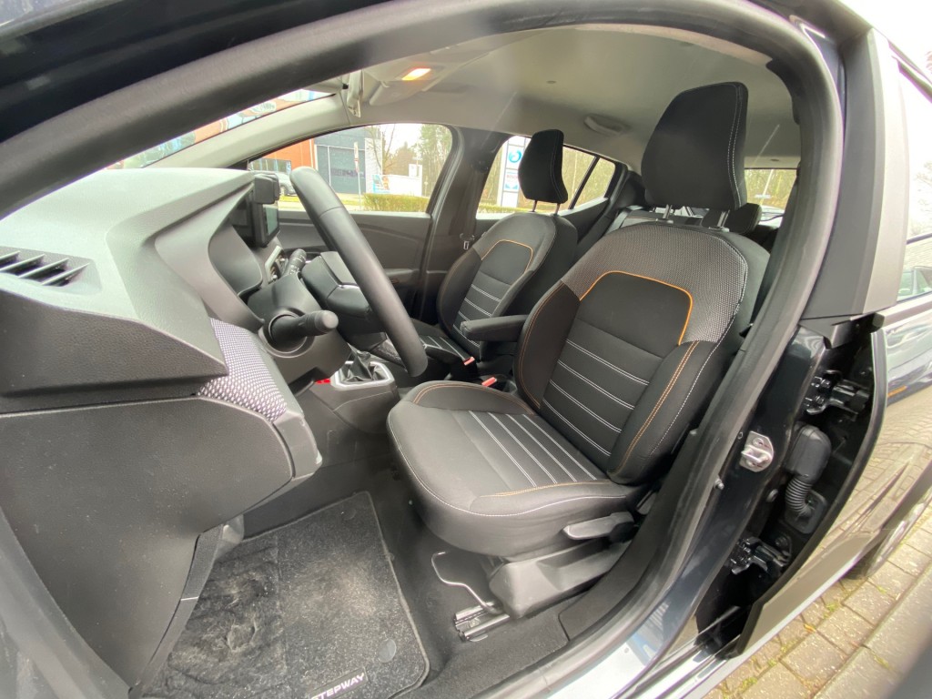 DACIA SANDERO Hatchback 5 drs