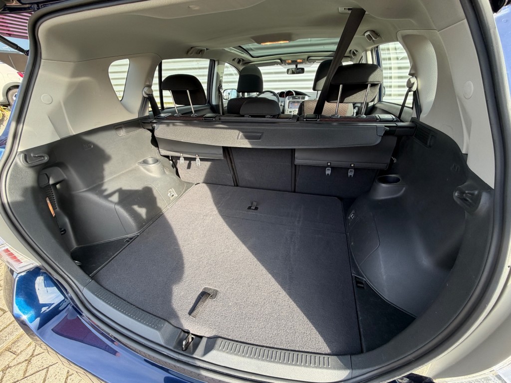 TOYOTA VERSO MPV Ruimtewagen 5 drs