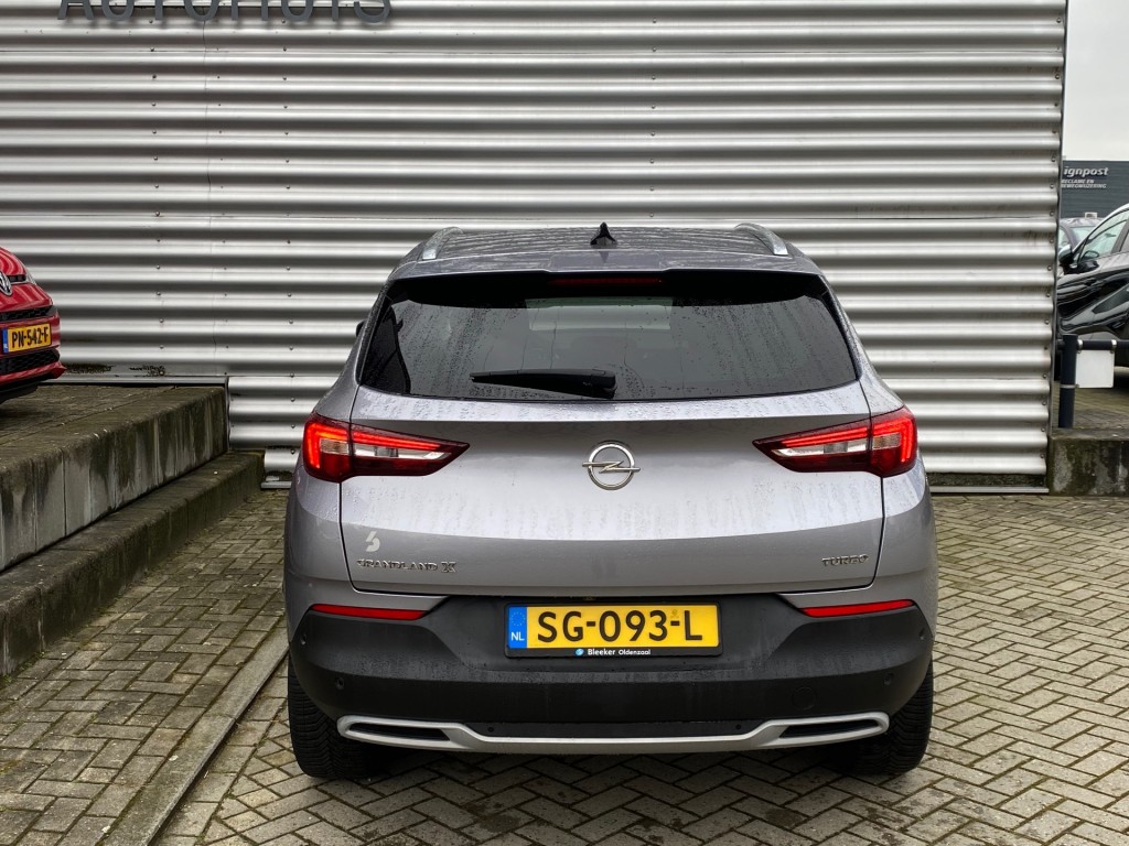 OPEL GRANDLAND SUV 5-drs