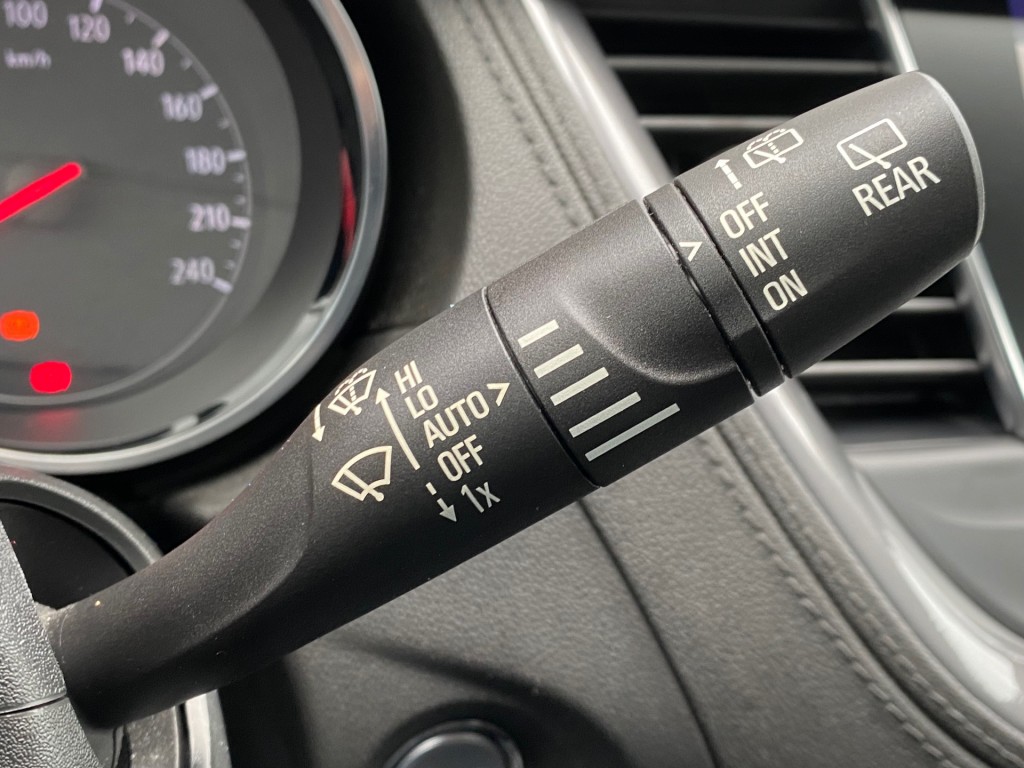 OPEL GRANDLAND SUV 5-drs