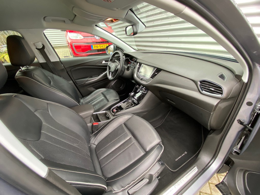 OPEL GRANDLAND SUV 5-drs