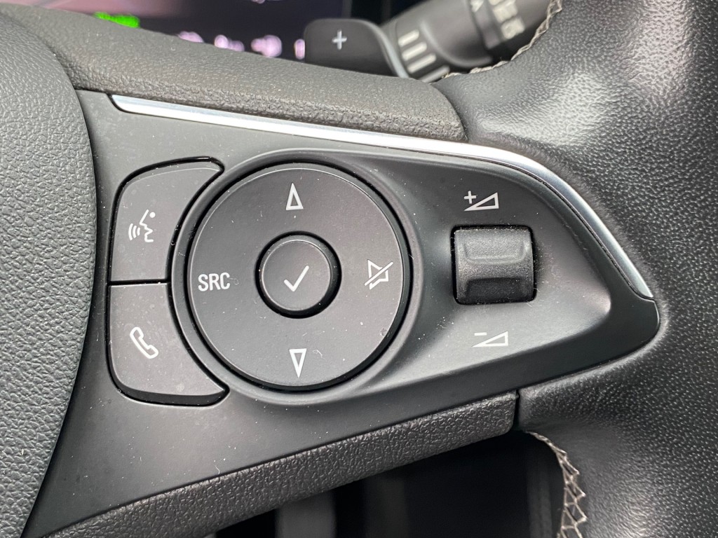 OPEL GRANDLAND SUV 5-drs