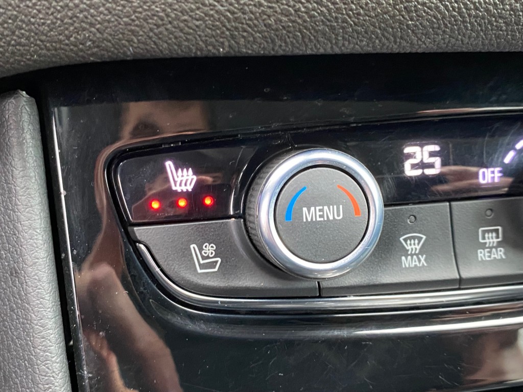 OPEL GRANDLAND SUV 5-drs