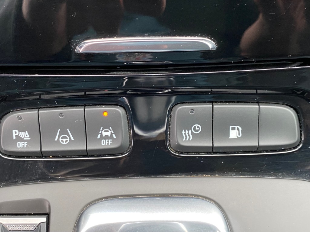 OPEL GRANDLAND SUV 5-drs