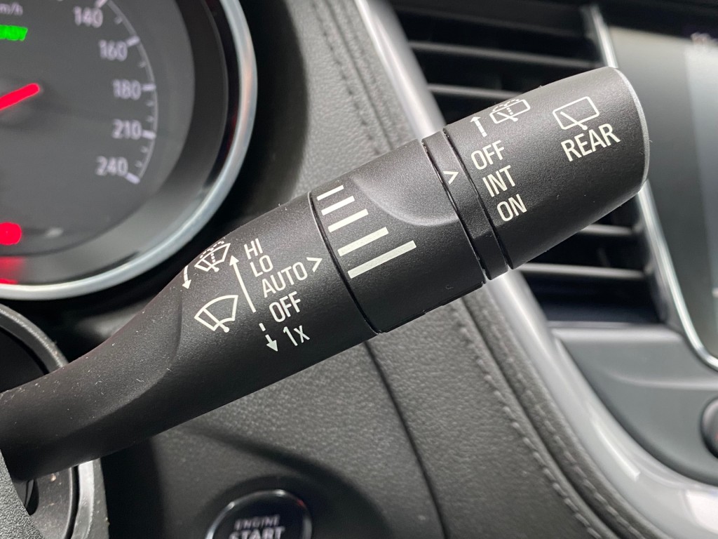 OPEL GRANDLAND SUV 5-drs