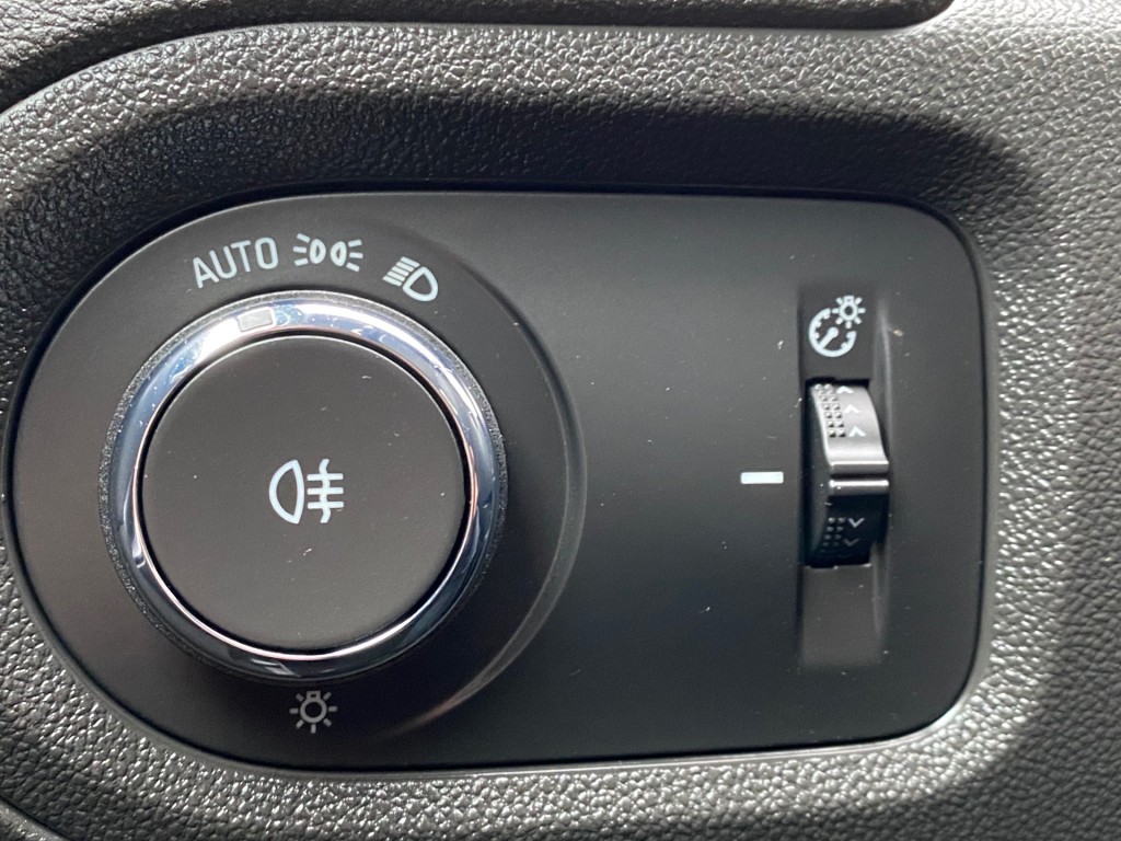 OPEL GRANDLAND SUV 5-drs