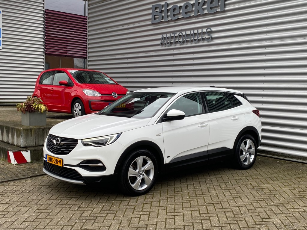 OPEL GRANDLAND SUV 5-drs