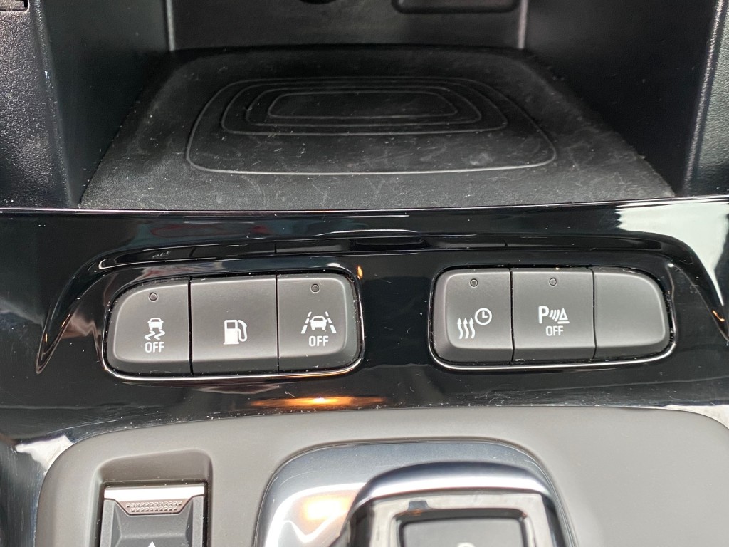 OPEL GRANDLAND SUV 5-drs