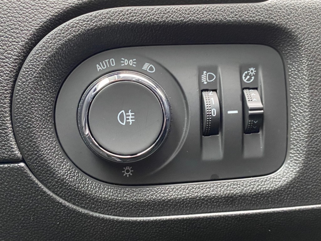 OPEL GRANDLAND SUV 5-drs