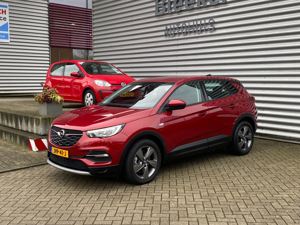 OPEL GRANDLAND SUV 5-drs