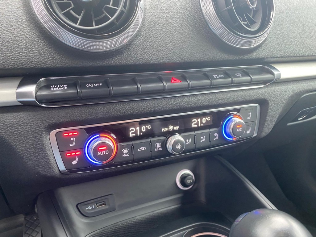 AUDI A3 Cabriolet 2 drs