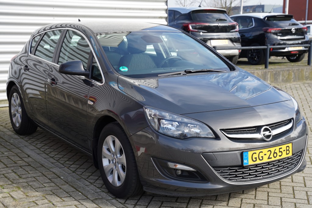 OPEL ASTRA Hatchback 5 drs