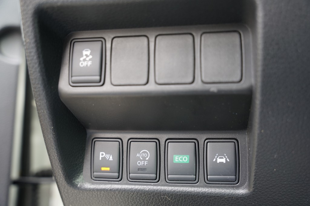 NISSAN QASHQAI SUV 5-drs