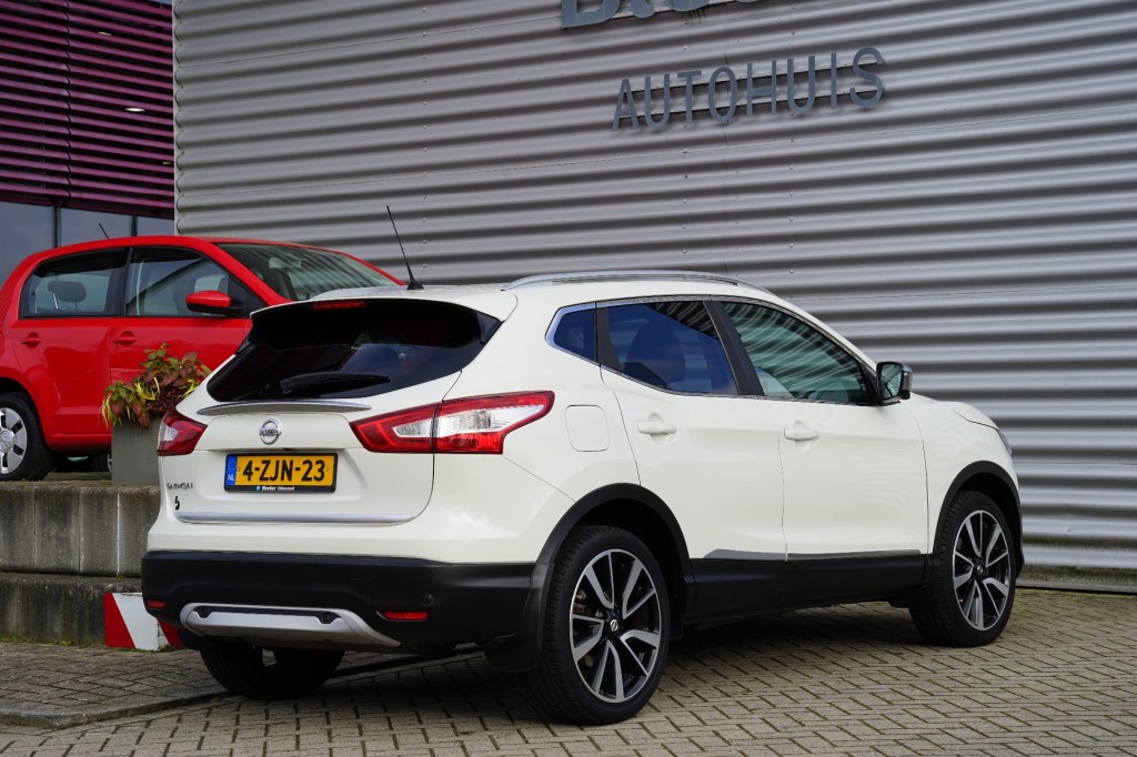 NISSAN QASHQAI SUV 5-drs