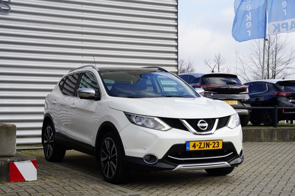 NISSAN QASHQAI SUV 5-drs
