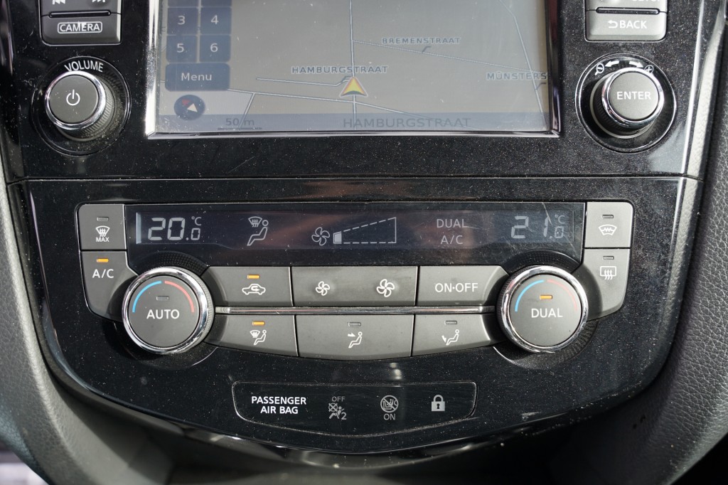 NISSAN QASHQAI SUV 5-drs