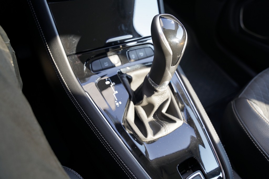 OPEL GRANDLAND SUV 5-drs