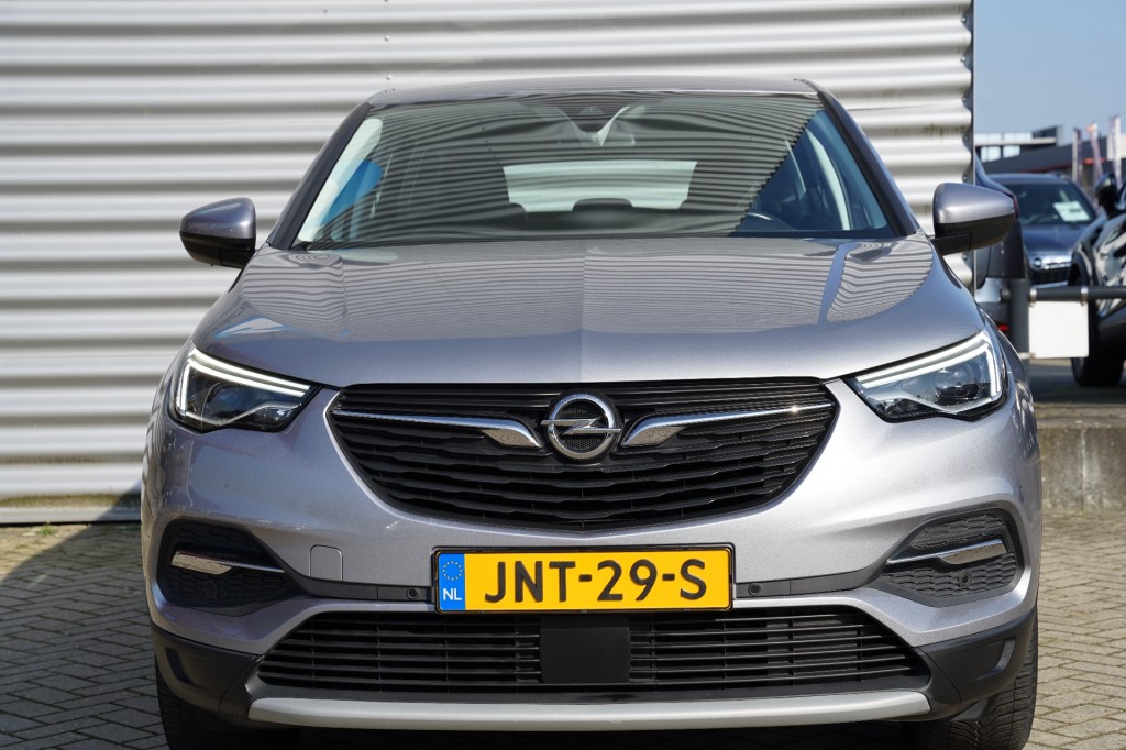 OPEL GRANDLAND SUV 5-drs