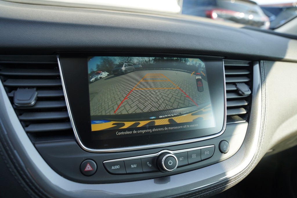 OPEL GRANDLAND SUV 5-drs