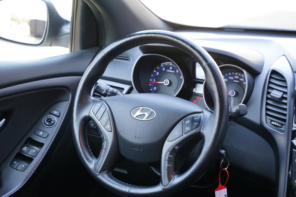 HYUNDAI I30 Hatchback 5 drs