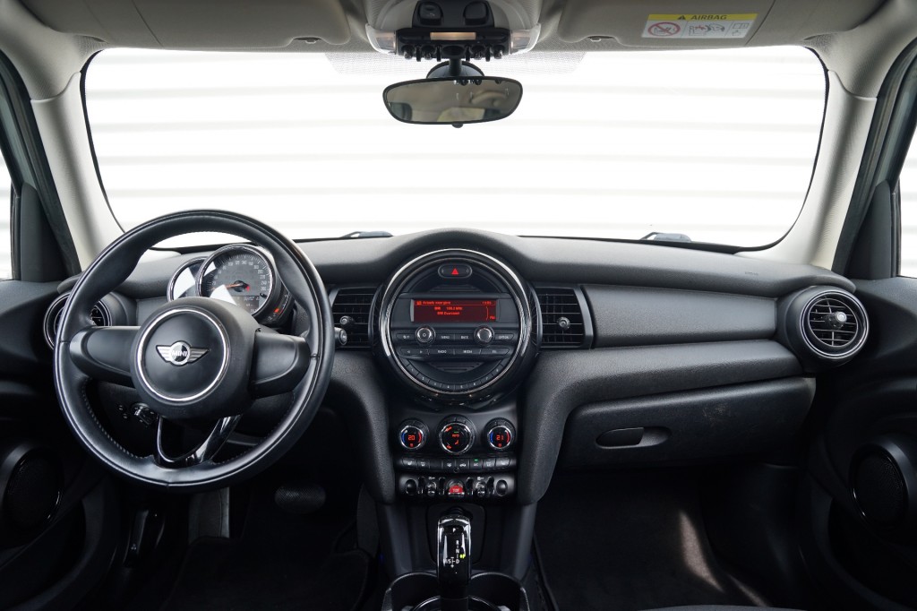 MINI ONE Hatchback 5 drs