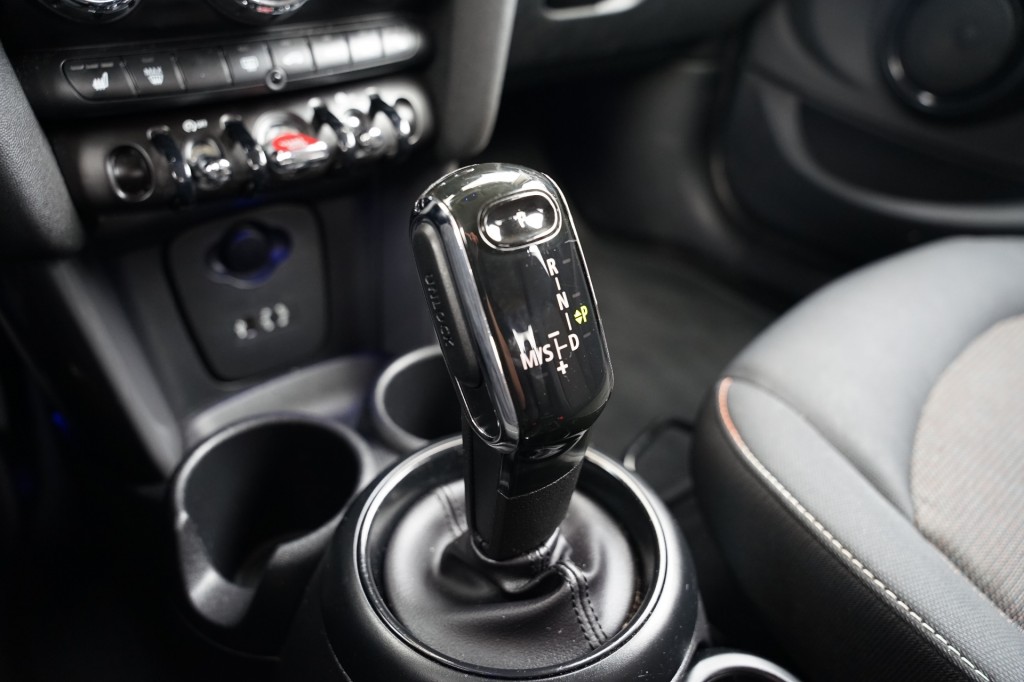 MINI ONE Hatchback 5 drs