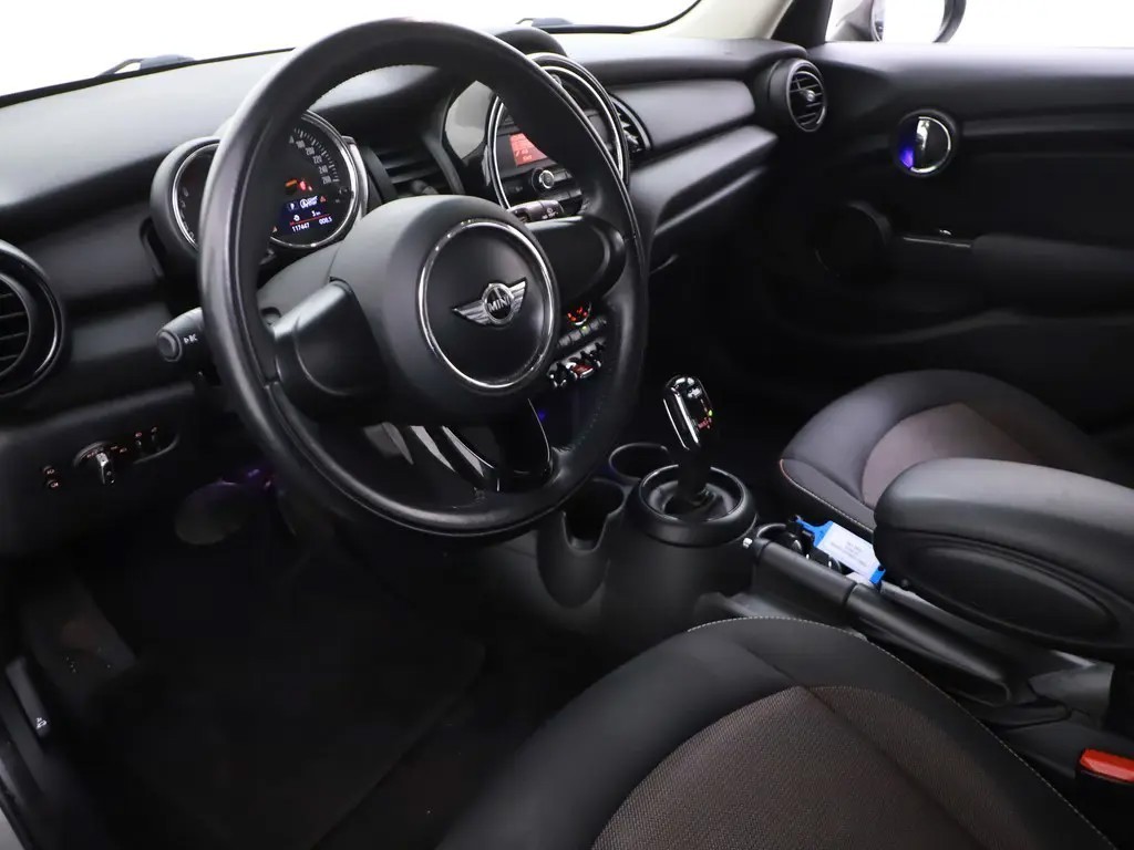 MINI ONE Hatchback 5 drs