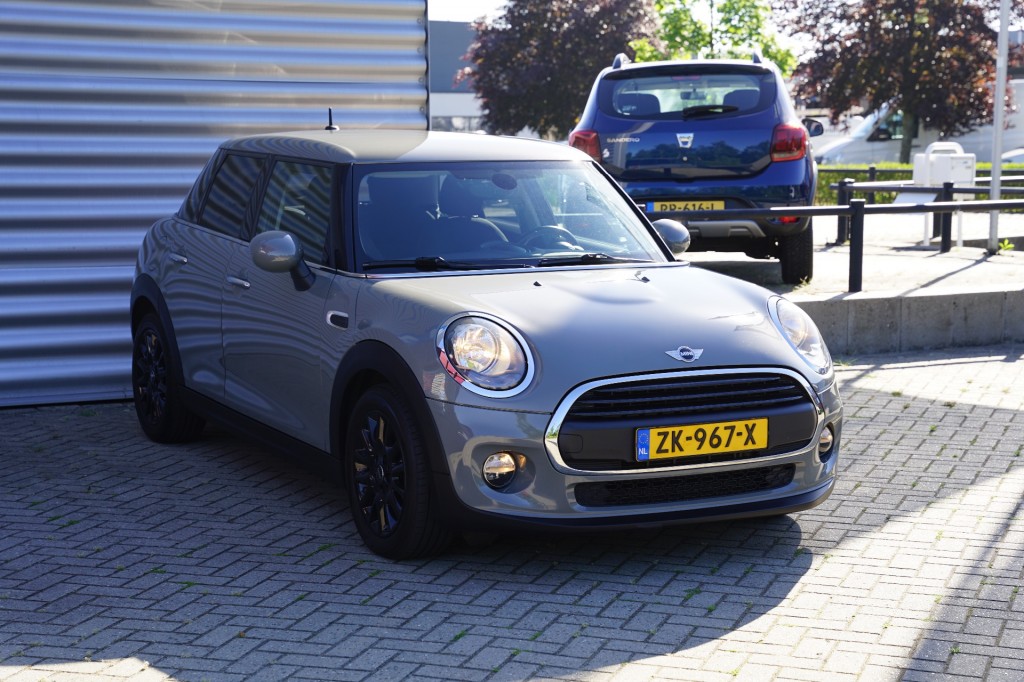 MINI ONE Hatchback 5 drs