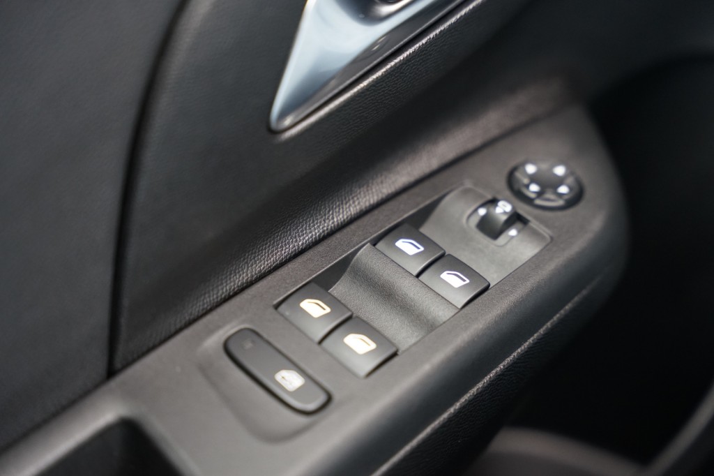 OPEL CORSA Hatchback 5 drs