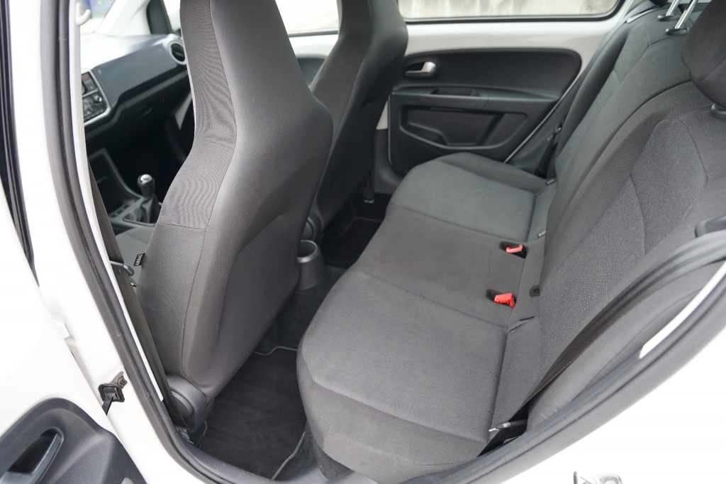 VOLKSWAGEN UP Hatchback 5 drs