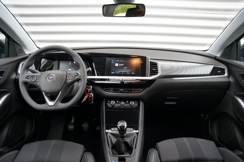 OPEL GRANDLAND SUV 5-drs