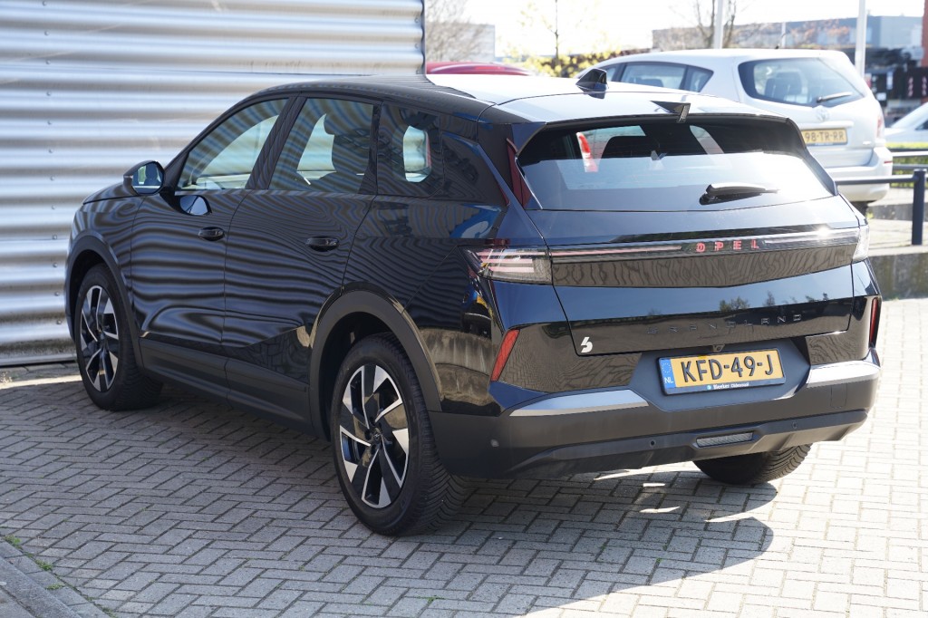 OPEL GRANDLAND SUV 5-drs