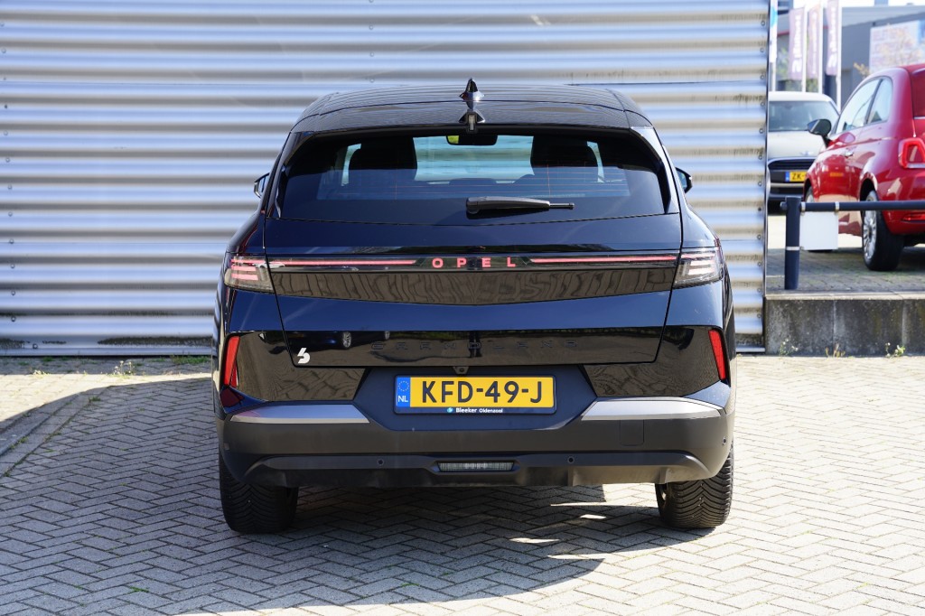 OPEL GRANDLAND SUV 5-drs