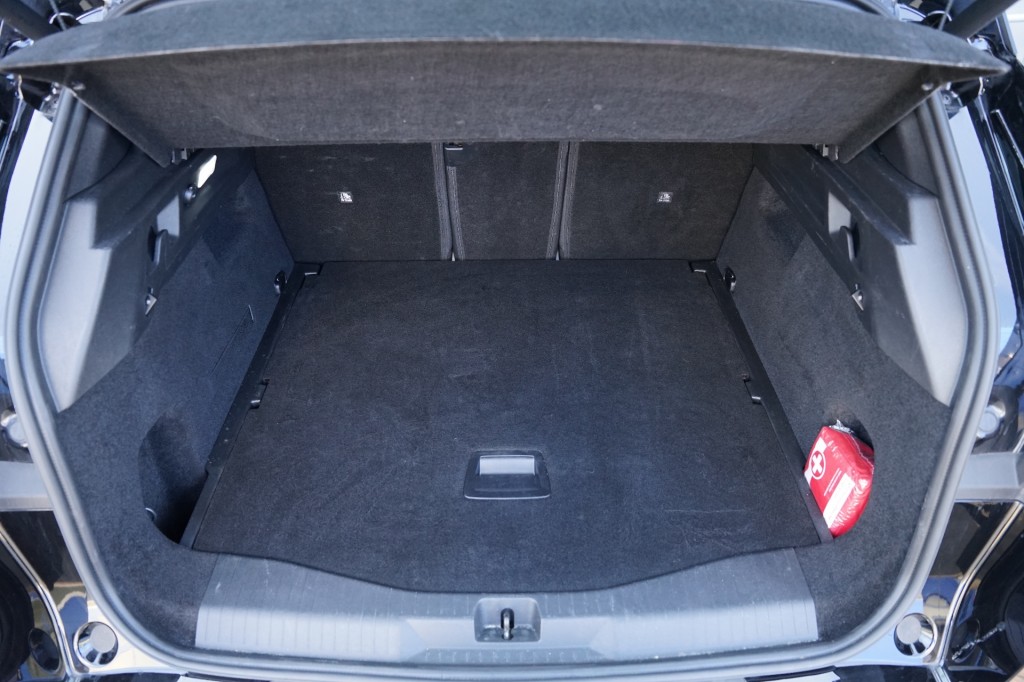 OPEL GRANDLAND SUV 5-drs