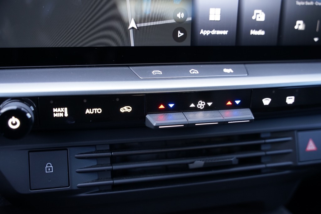 OPEL GRANDLAND SUV 5-drs