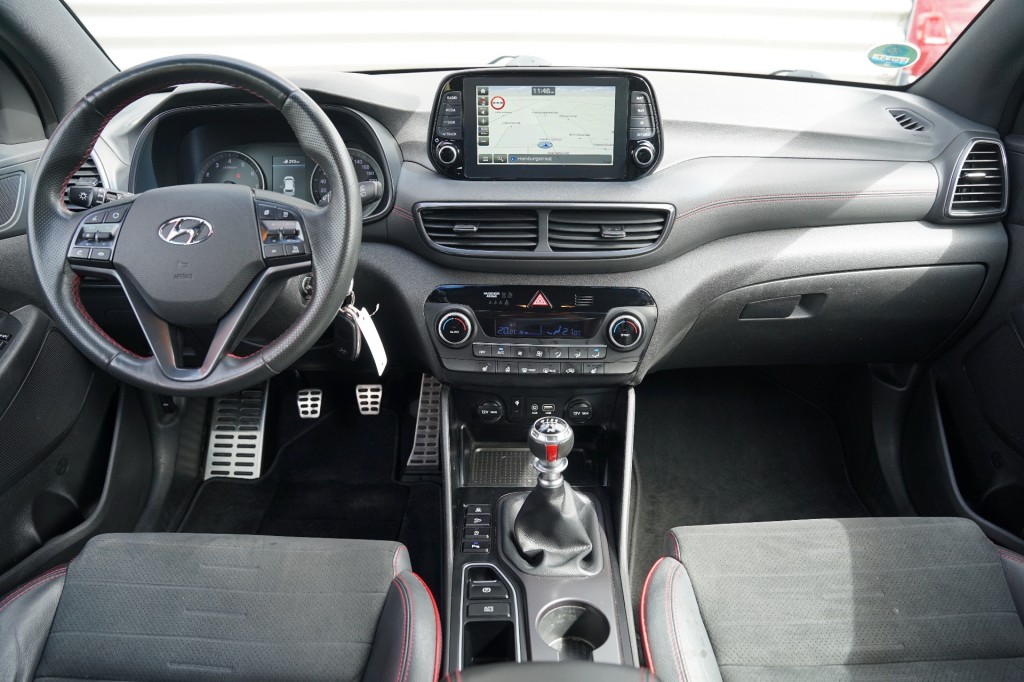 HYUNDAI TUCSON SUV 5-drs