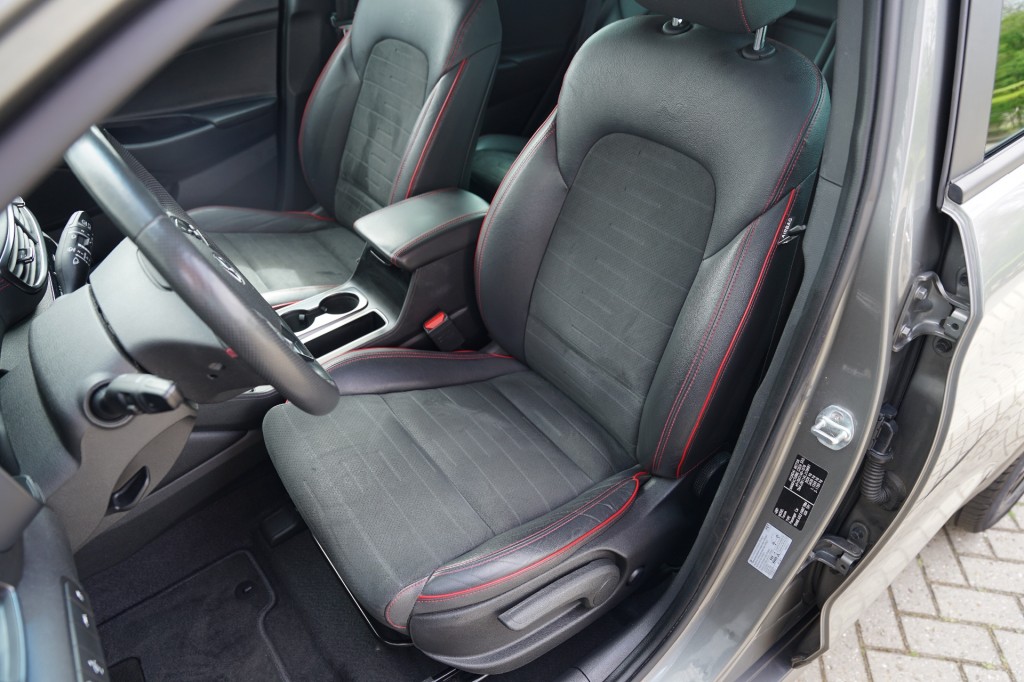 HYUNDAI TUCSON SUV 5-drs