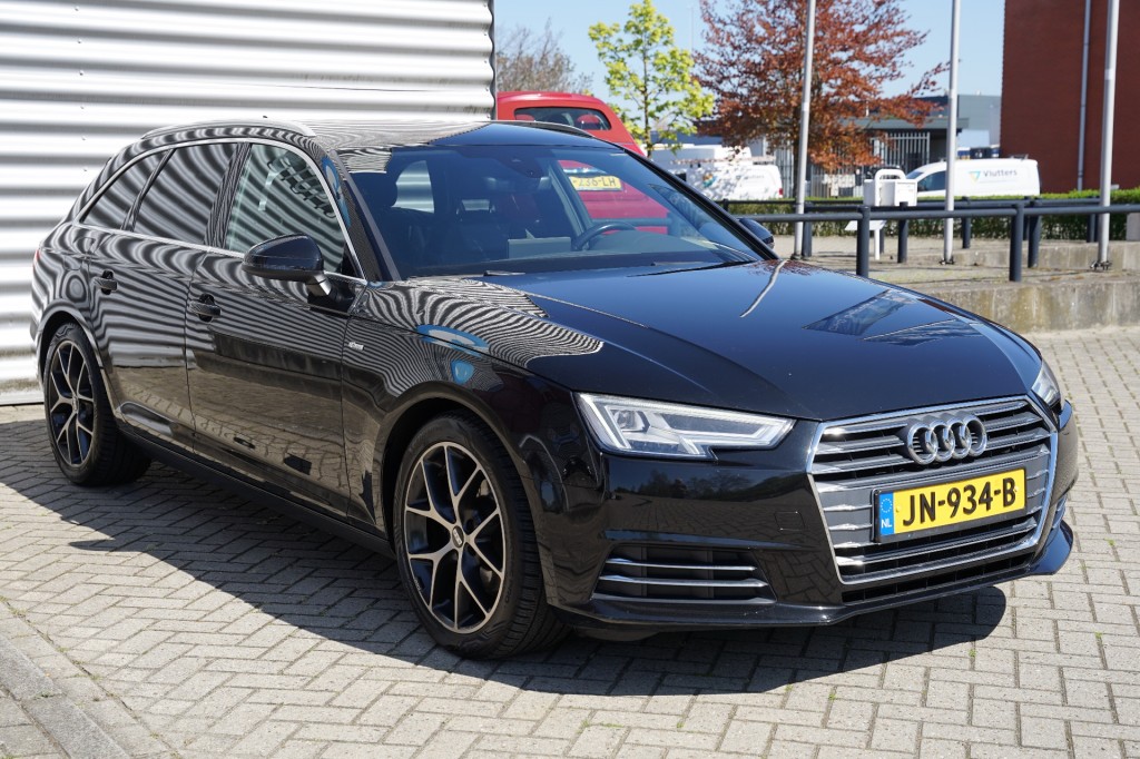 AUDI A4 Stationwagon 5 drs