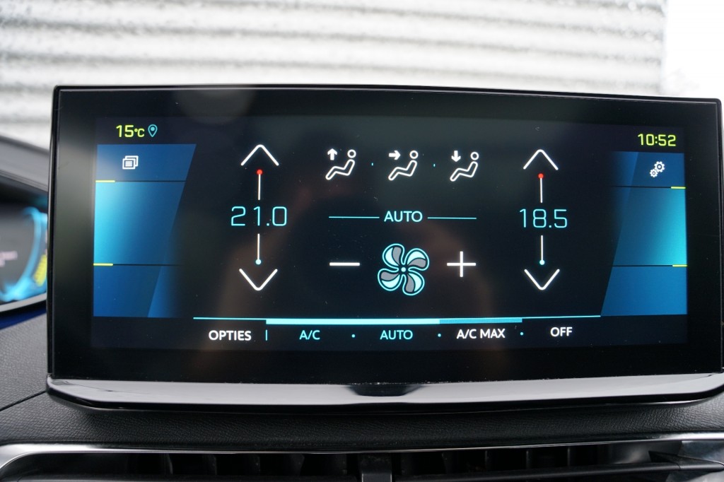 PEUGEOT 3008 SUV 5-drs