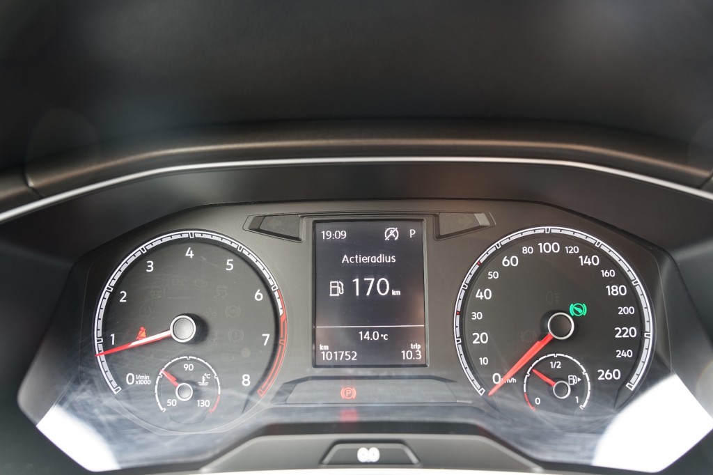 VOLKSWAGEN T-ROC SUV 5-drs