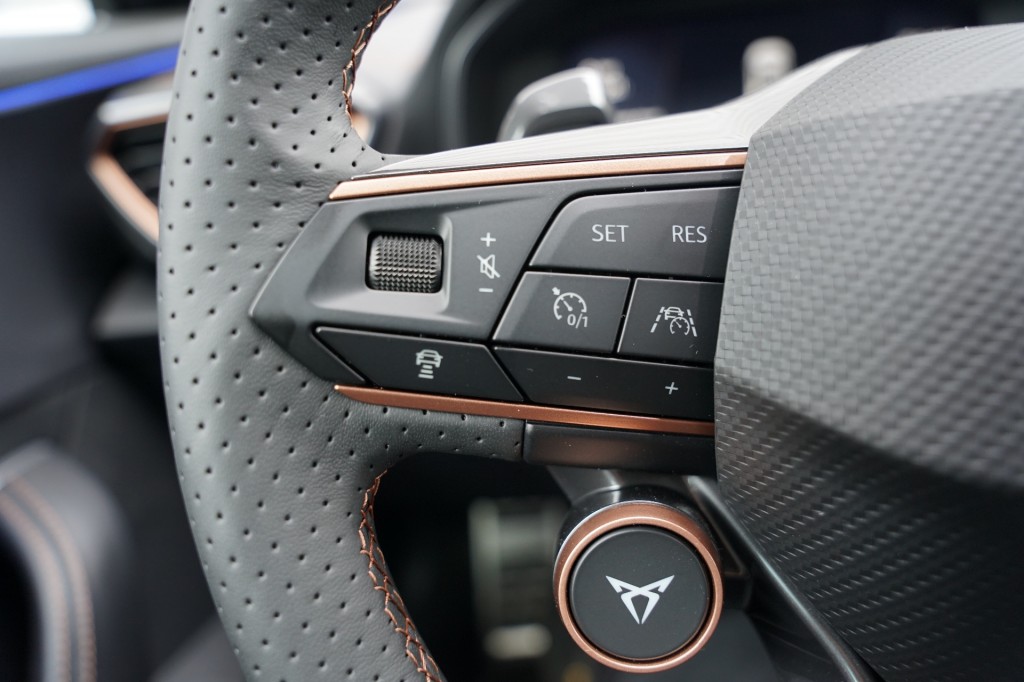CUPRA FORMENTOR SUV 5-drs