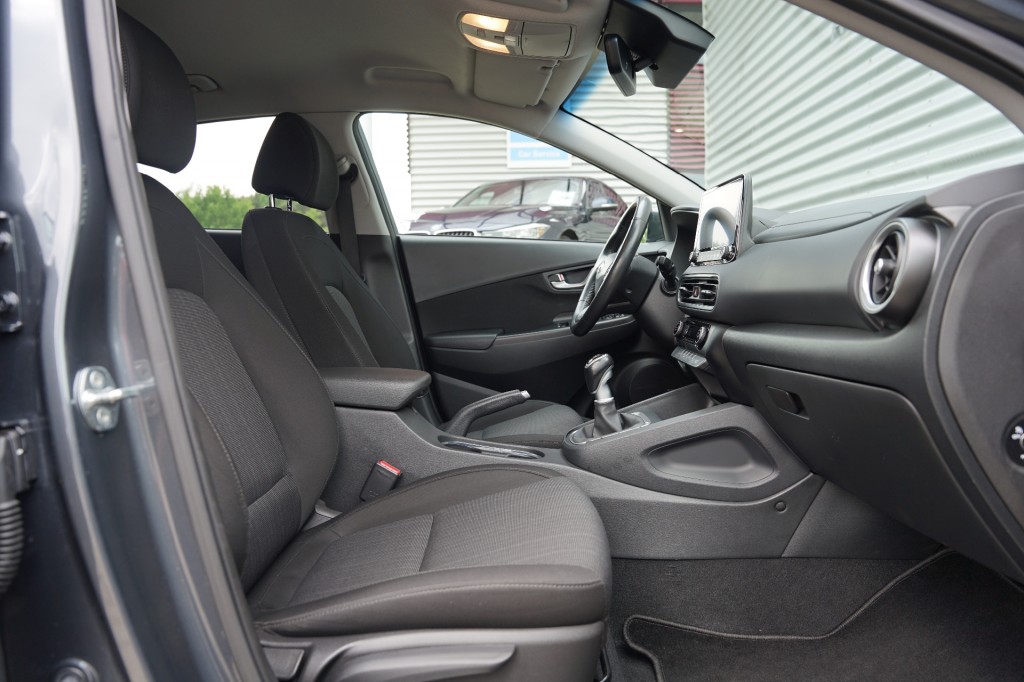 HYUNDAI KONA SUV 5-drs